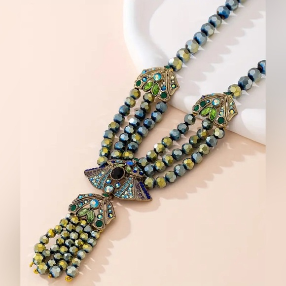 AB GREEN RHINESTONES GLASS STATEMENT NECKLACE - Picture 3 of 7